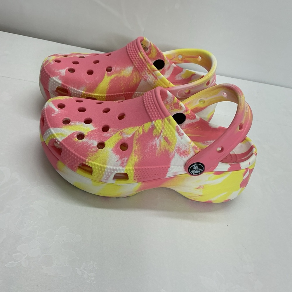CROCS Kids Pink & Yellow Tie-Dye Clog Sandals